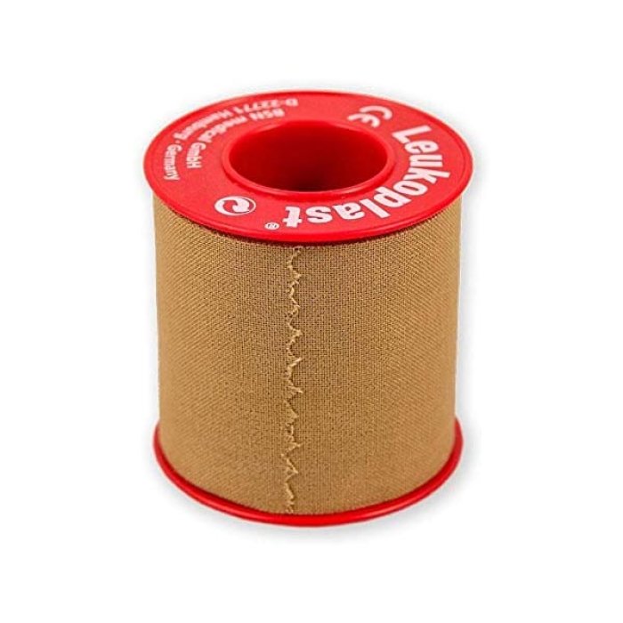 Essity  Linea Medicazioni Specializzate Leukoplast Cerotto in Rocchetto 5 x 500 cm