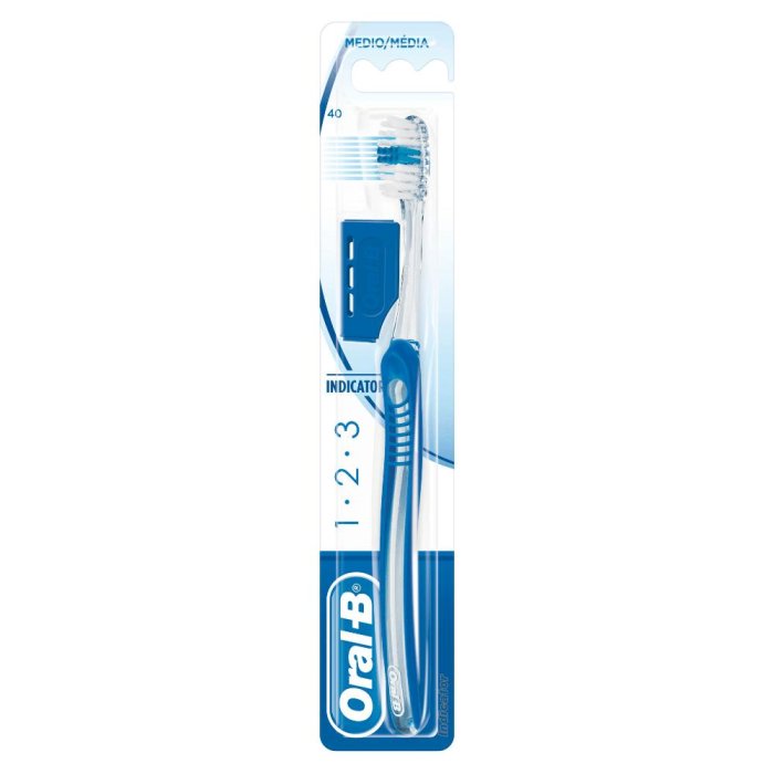 Oral B Indicator Spazzolino Medio 40