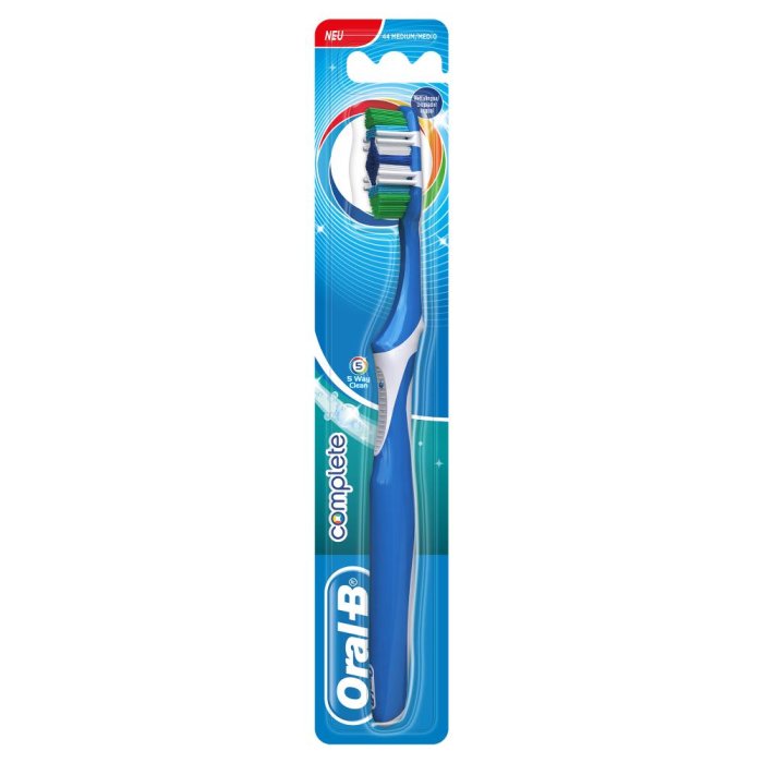 Oral-B Complete 5 in 1 Setole Medie 1 Pezzo