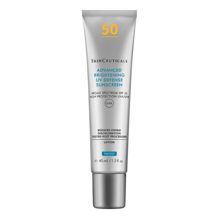 Advanced Brightening UV Defense fluido viso con filtro solare SPF schiarente antimacchia